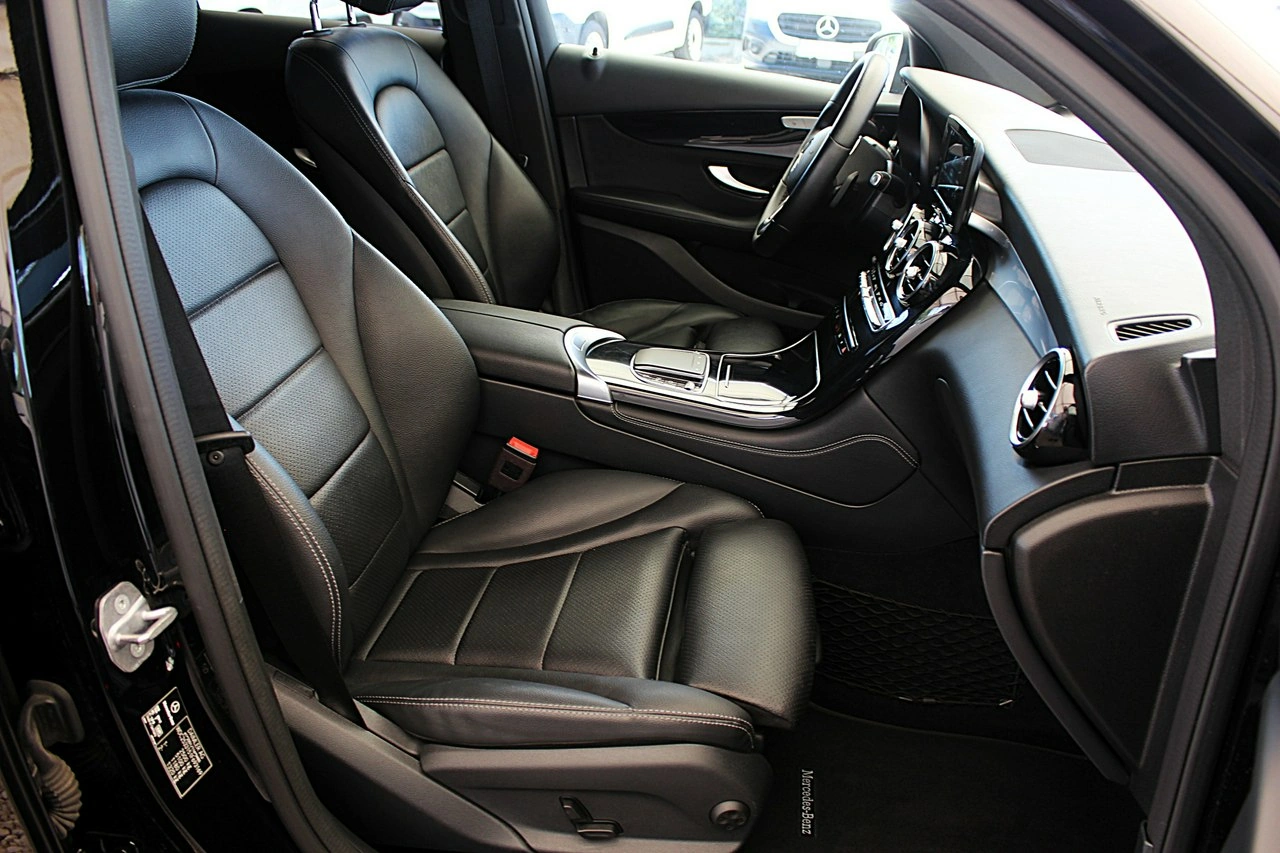 Mercedes GLC 220 - Zdjęcie 10