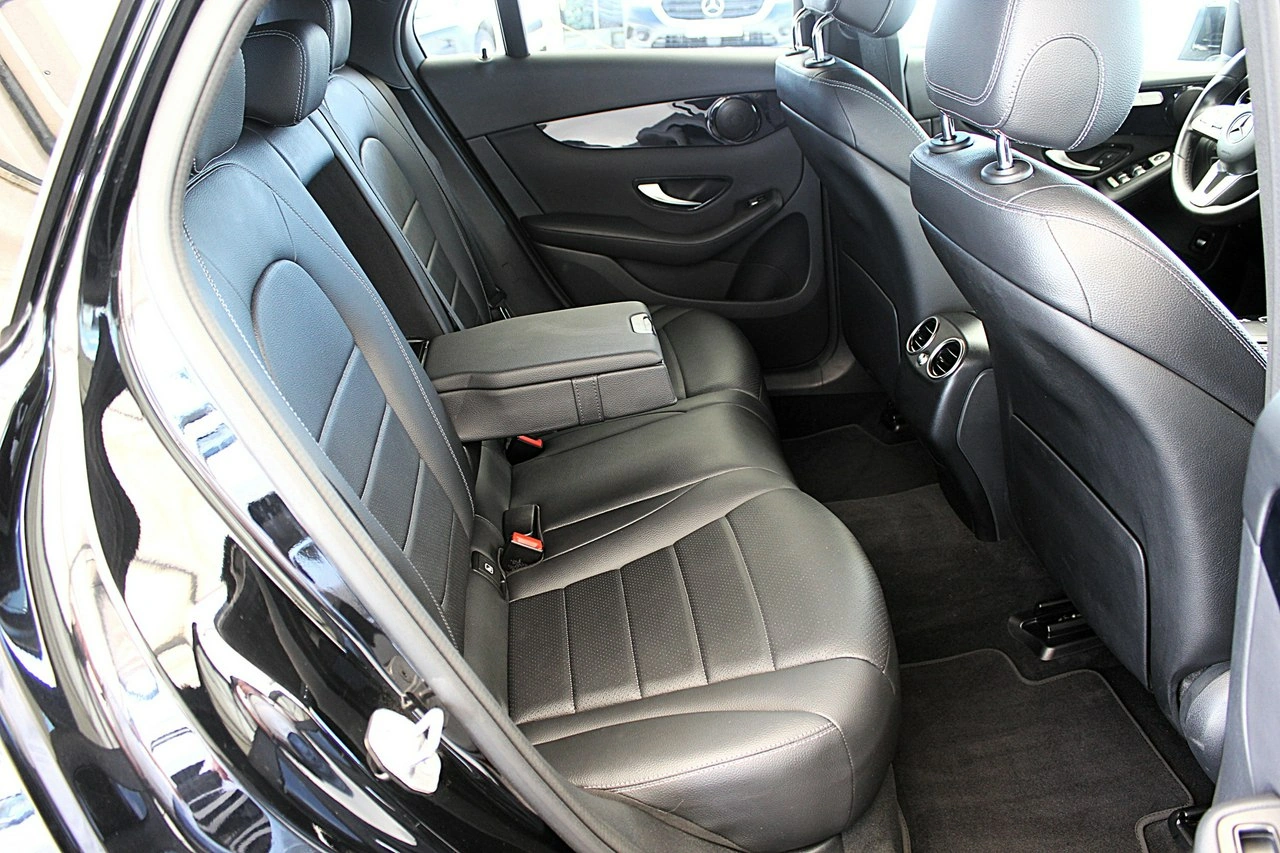 Mercedes GLC 220 - Zdjęcie 11