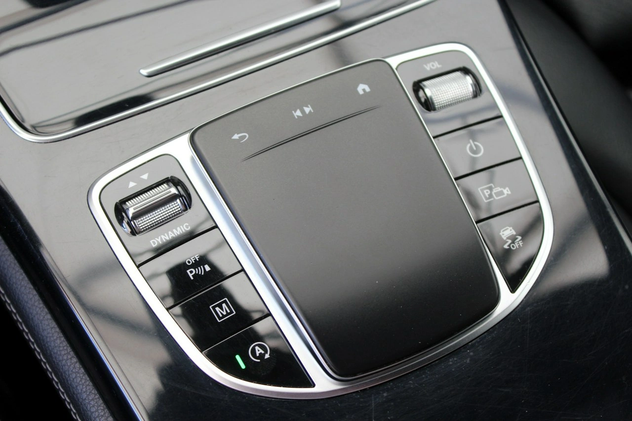 Mercedes GLC 220 - Zdjęcie 16