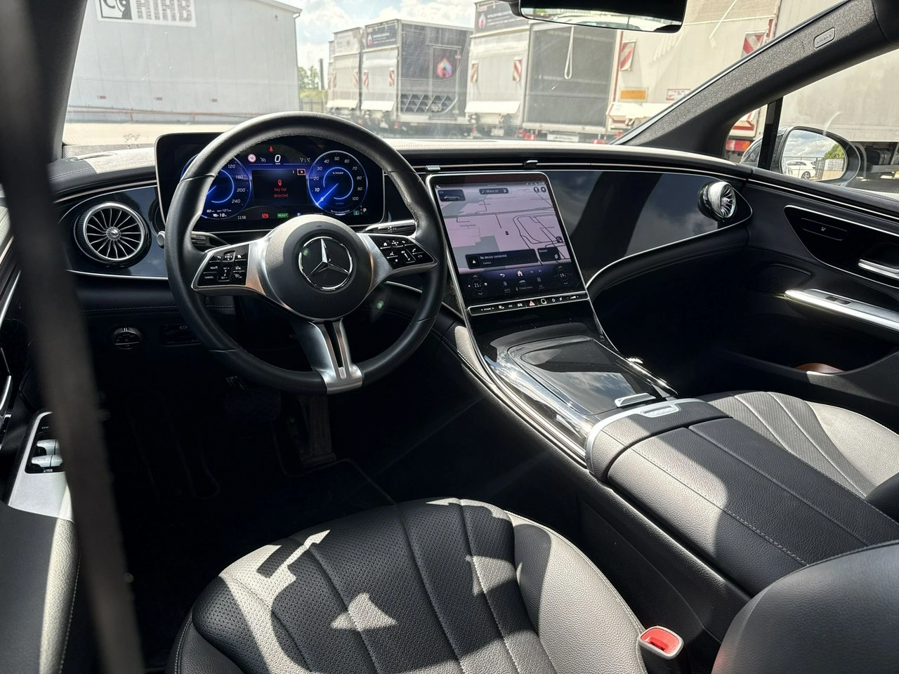Mercedes EQE - Zdjęcie 12