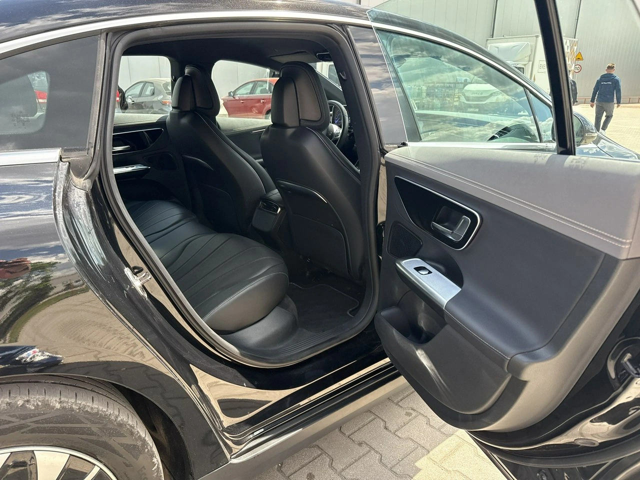 Mercedes EQE - Zdjęcie 16