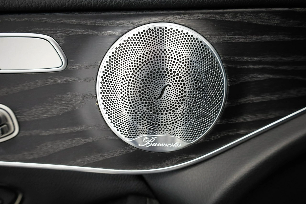 Mercedes GLC 300 - Zdjęcie 21