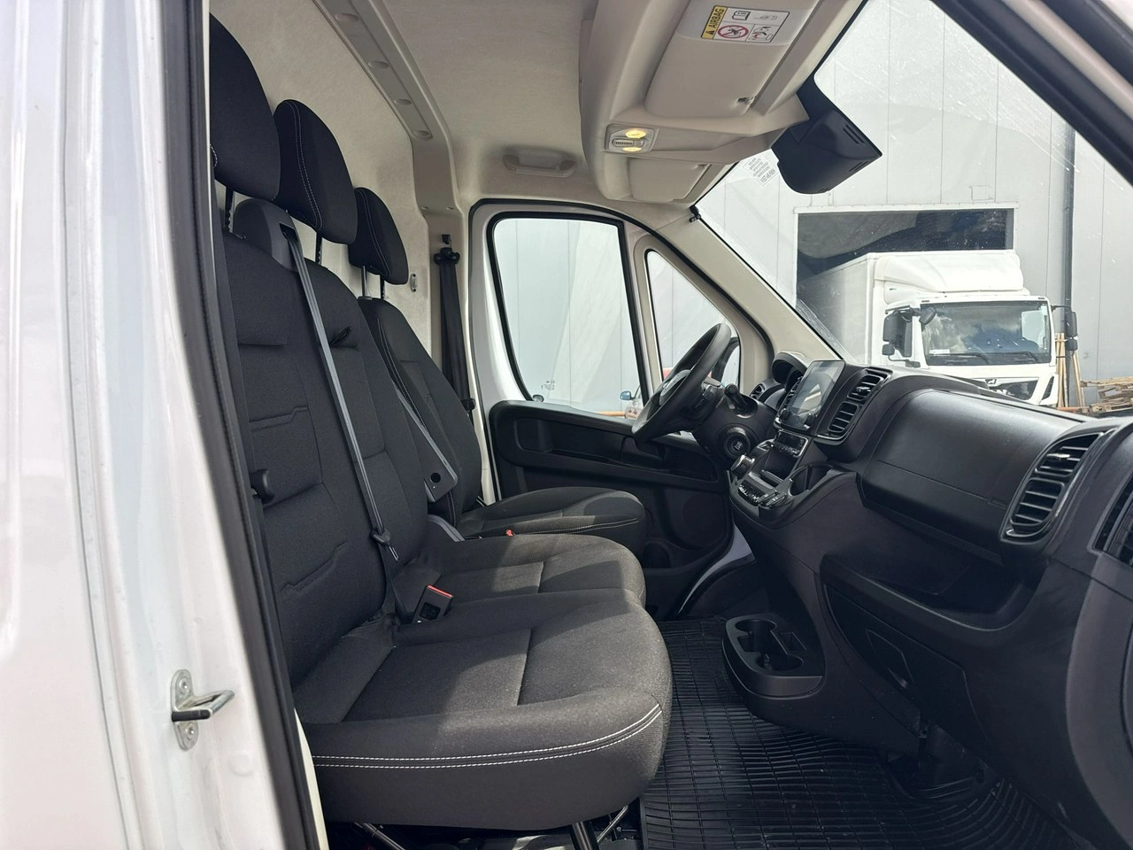 Opel Movano - Zdjęcie 15