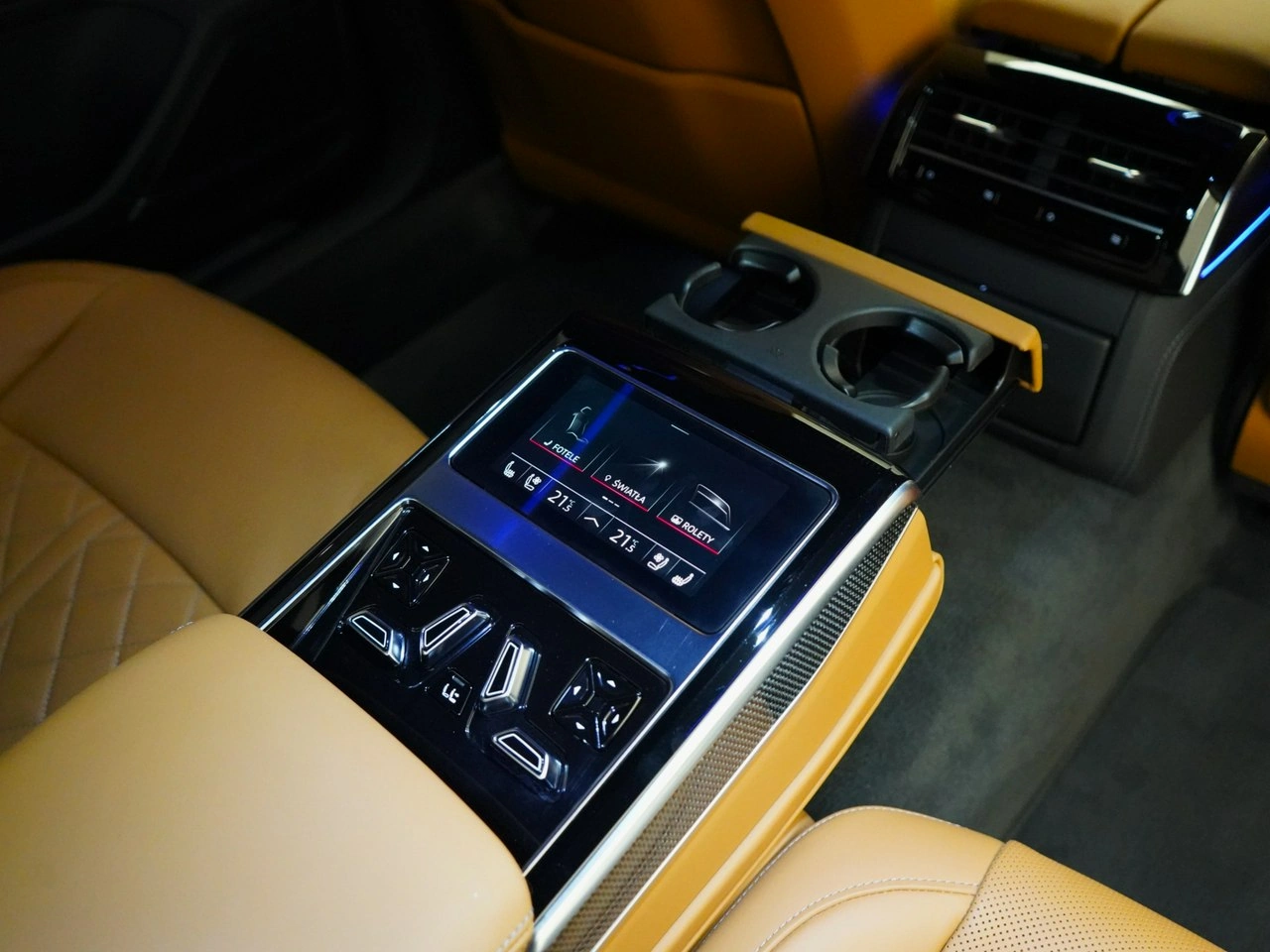 Audi A8 - Zdjęcie 19