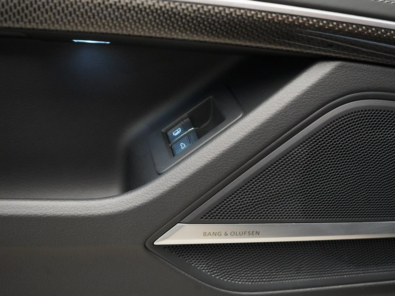 Audi A8 - Zdjęcie 21