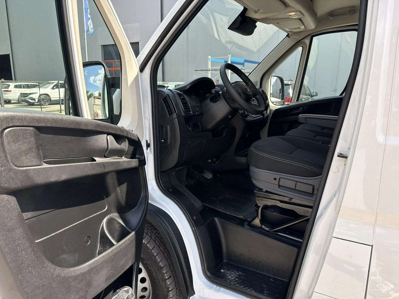 Opel Movano - Zdjęcie 9