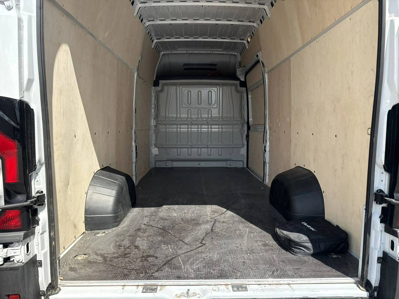 Opel Movano - Zdjęcie 21
