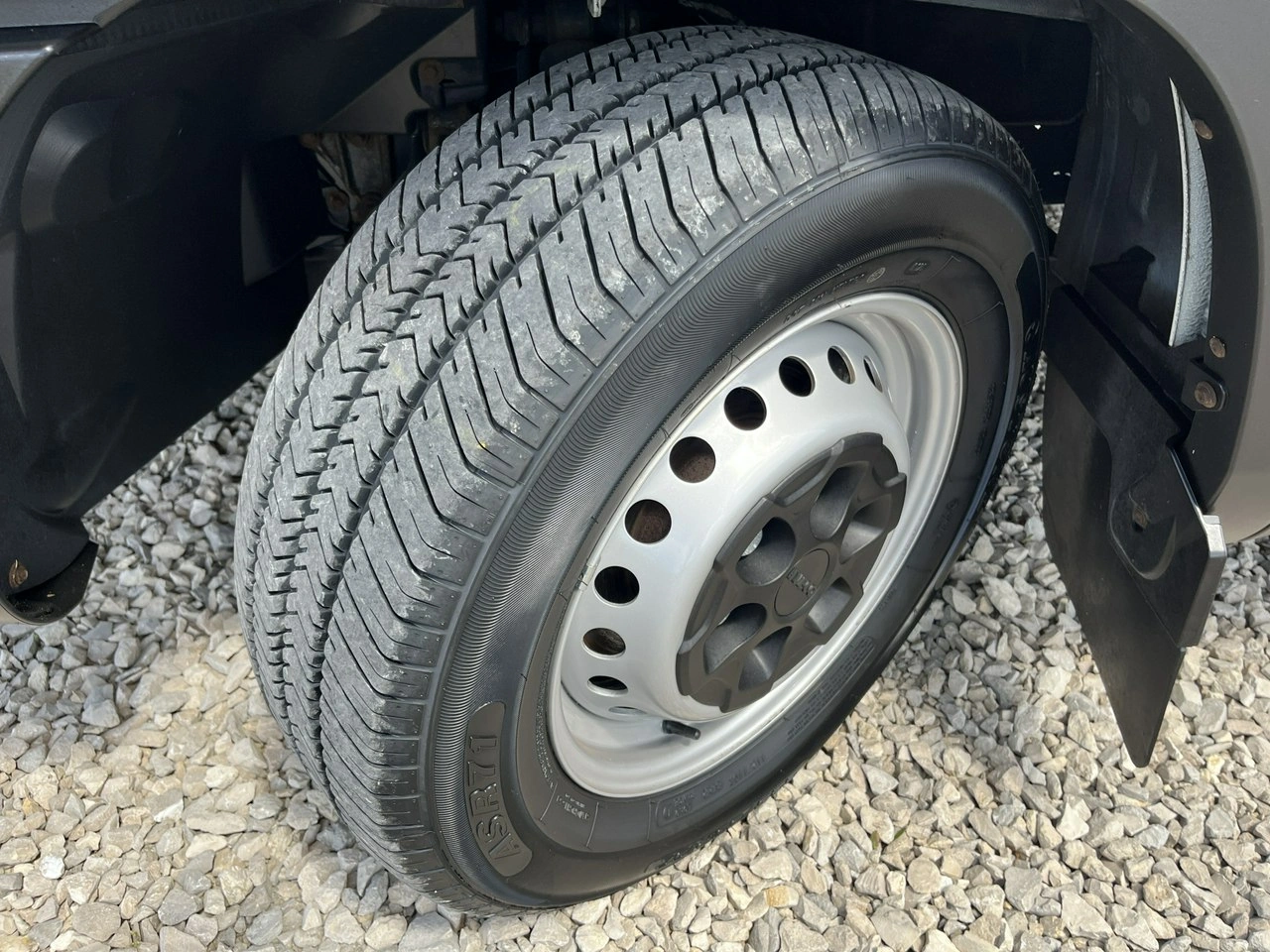 Iveco Daily - Zdjęcie 21
