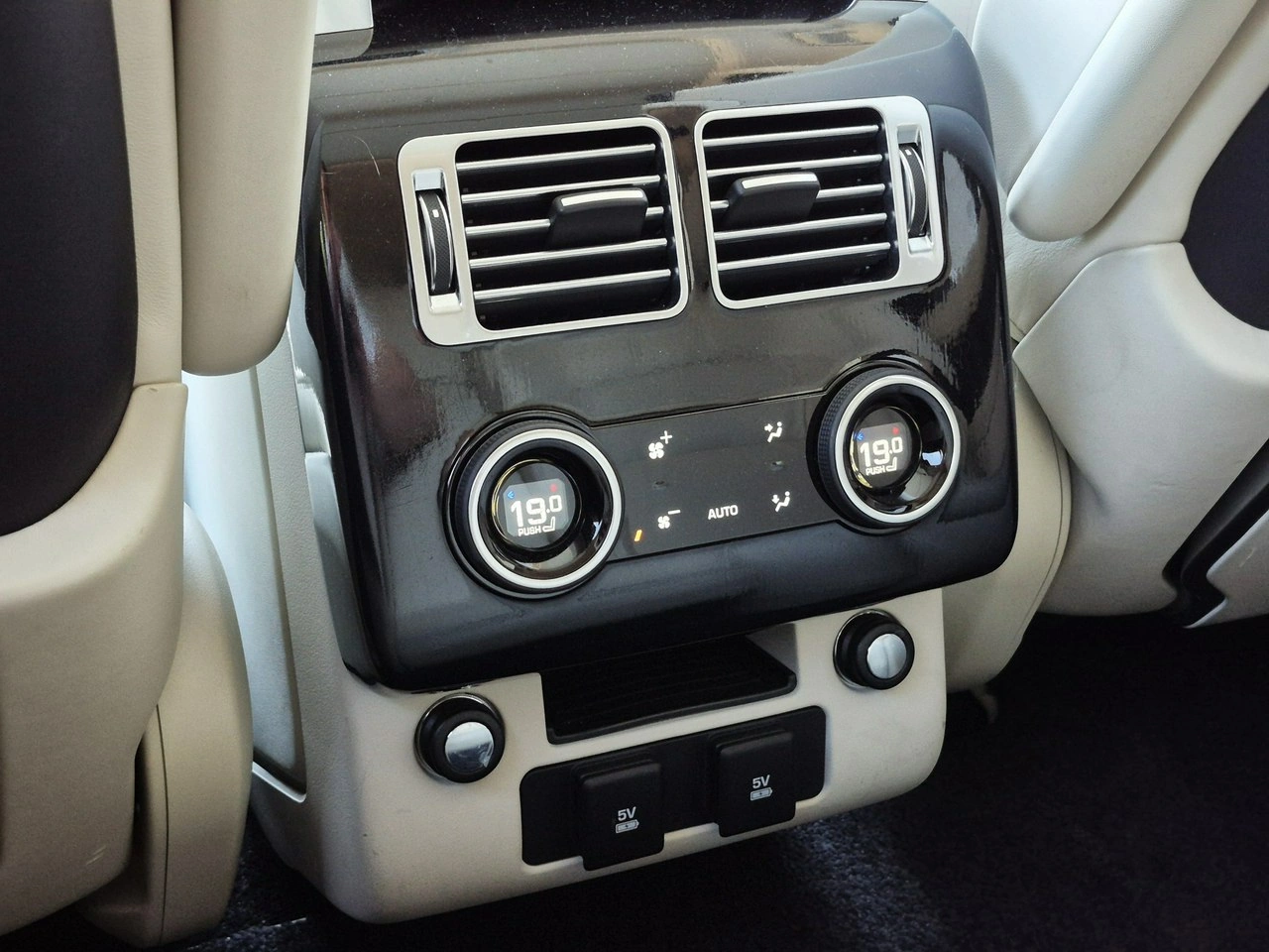 Land Rover Range Rover - Zdjęcie 24