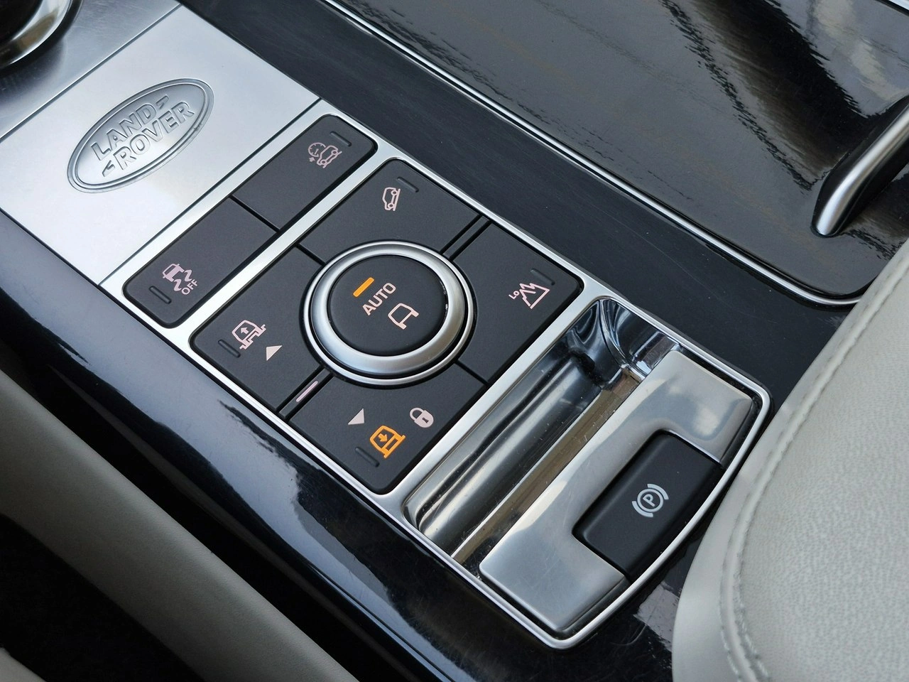 Land Rover Range Rover - Zdjęcie 37