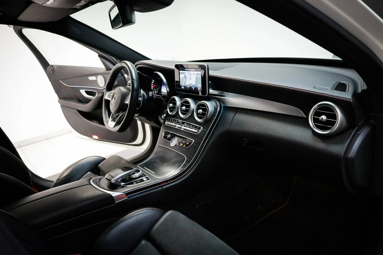 Mercedes C 43 AMG - Zdjęcie 14