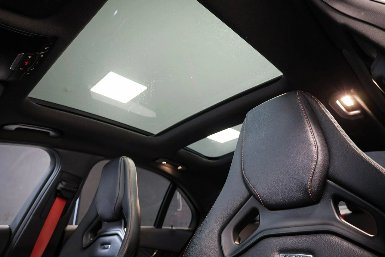 Mercedes C 43 AMG - Zdjęcie 23