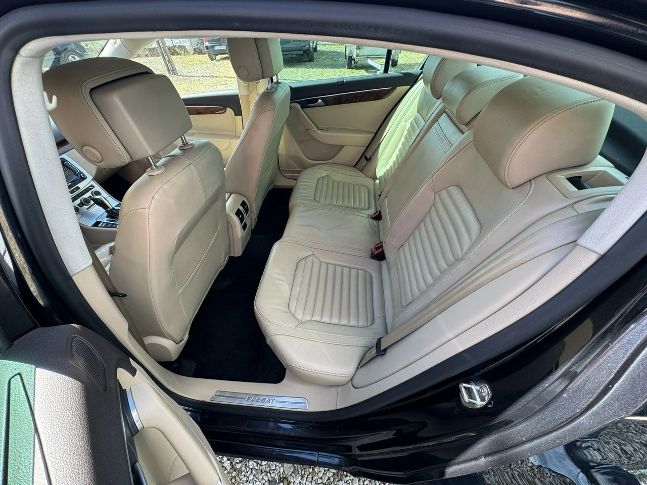 Volkswagen Passat - Zdjęcie 17