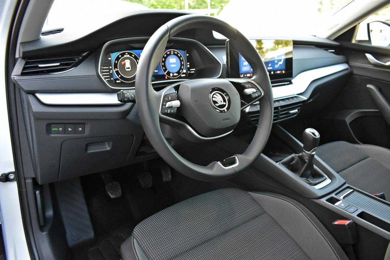 Skoda Octavia - Zdjęcie 9