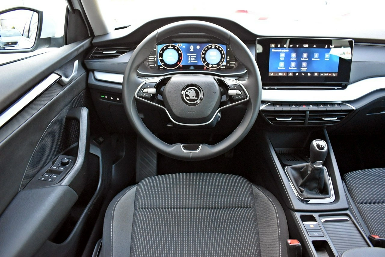 Skoda Octavia - Zdjęcie 13