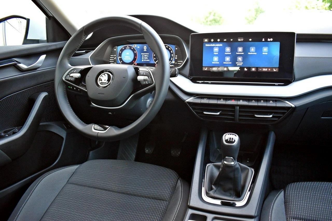 Skoda Octavia - Zdjęcie 16