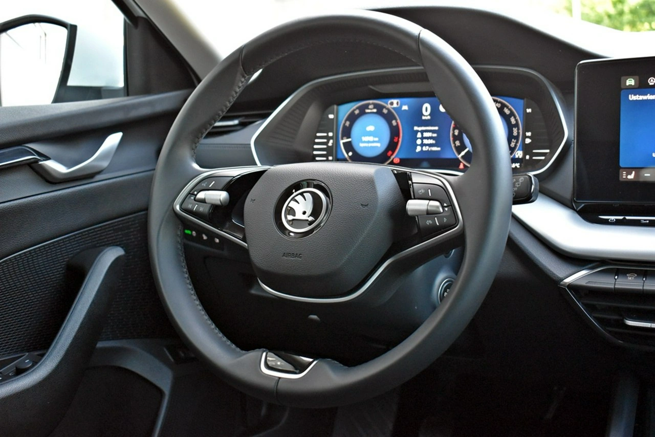 Skoda Octavia - Zdjęcie 17