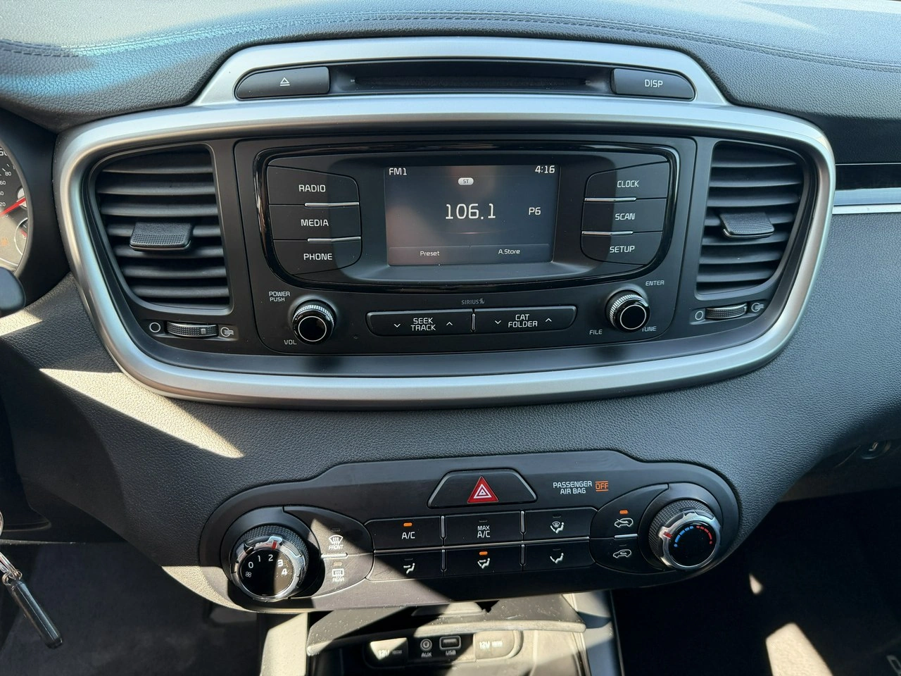 Kia Sorento - Zdjęcie 16