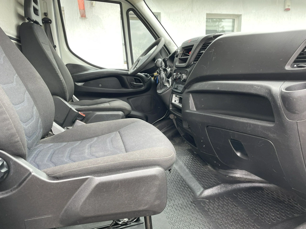 Iveco Daily - Zdjęcie 26