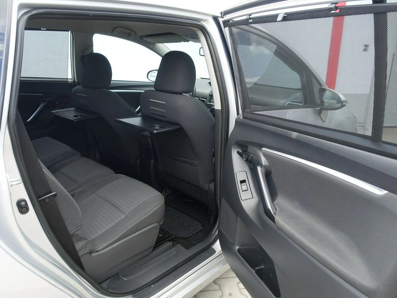 Toyota Verso - Zdjęcie 10