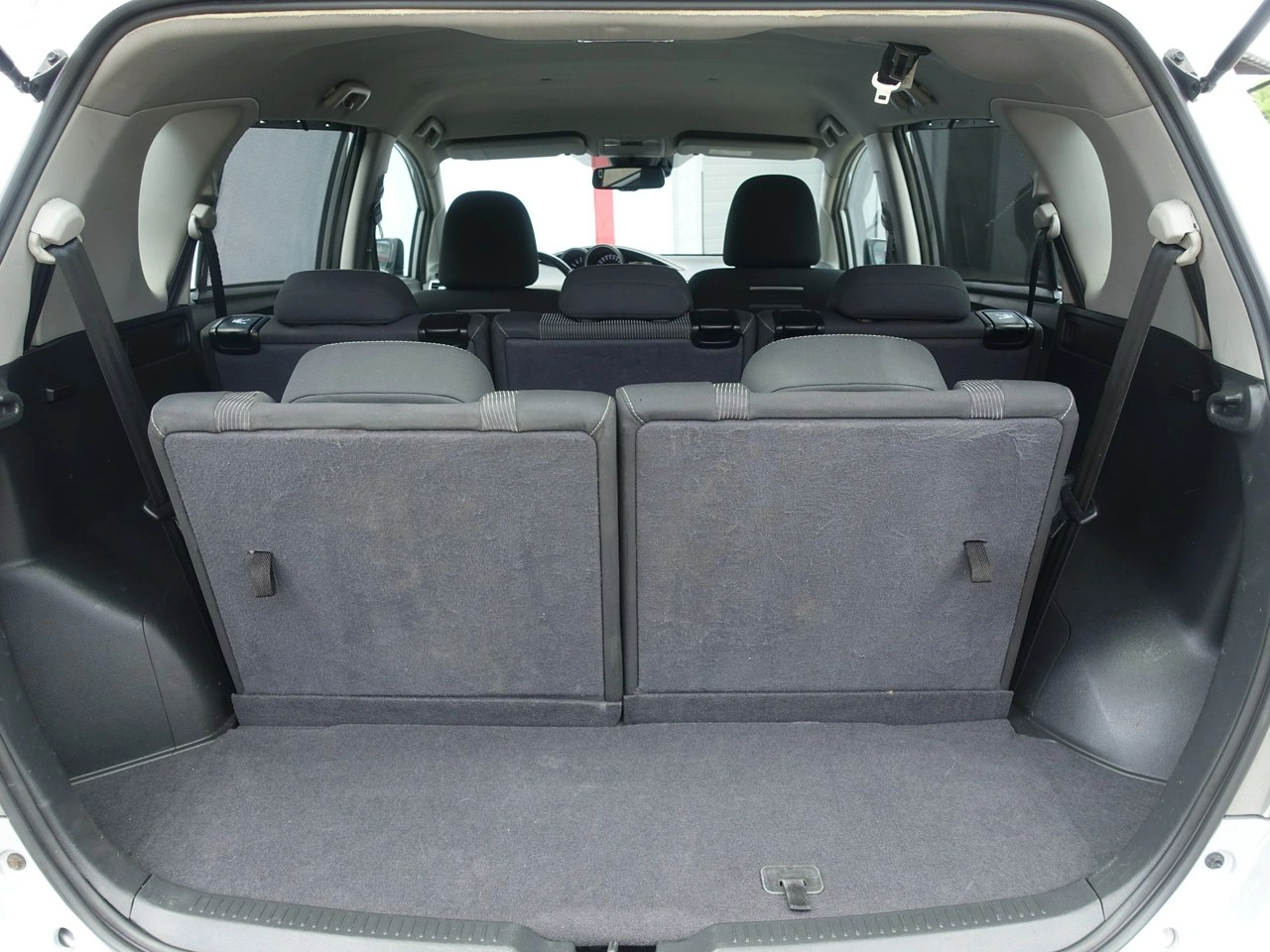 Toyota Verso - Zdjęcie 11