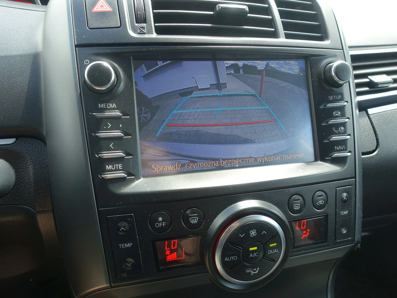 Toyota Verso - Zdjęcie 20