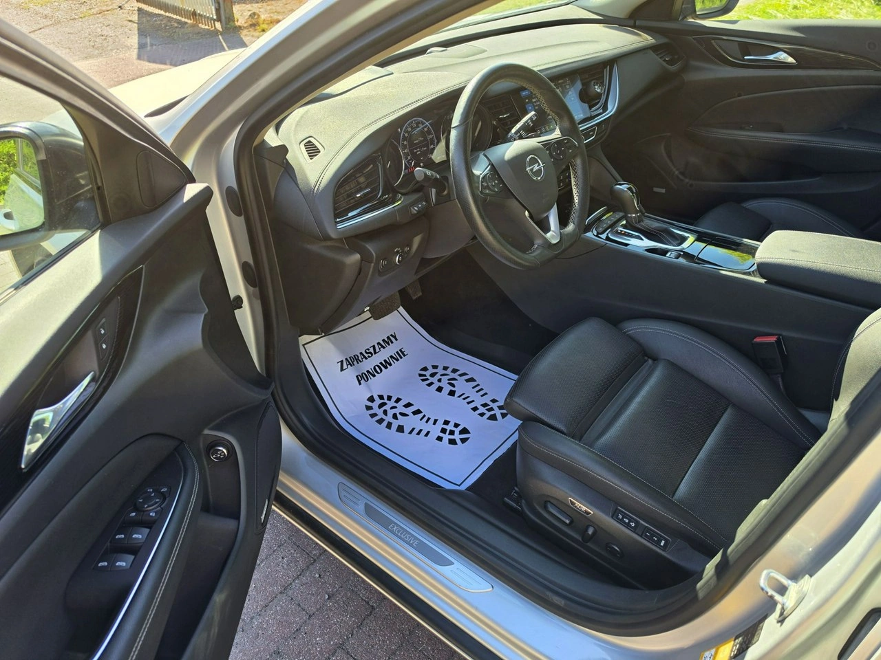 Opel Insignia Sports Tourer - Zdjęcie 12