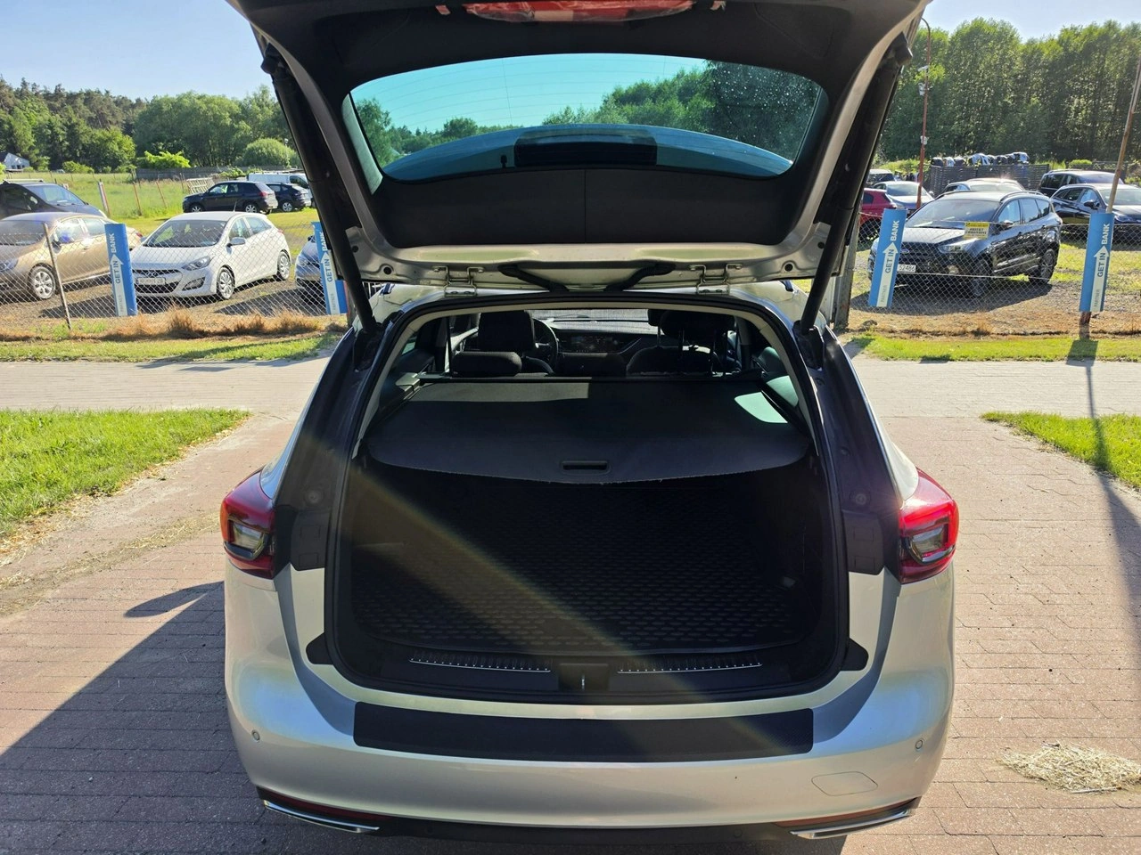 Opel Insignia Sports Tourer - Zdjęcie 17