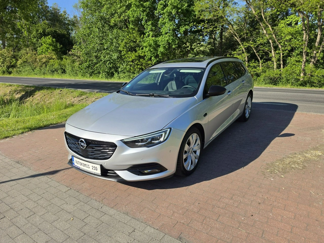 Opel Insignia Sports Tourer - Główne zdjęcie