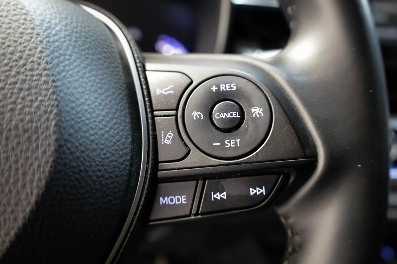 Toyota Corolla - Zdjęcie 18