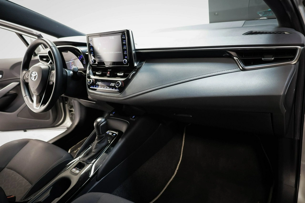 Toyota Corolla - Zdjęcie 23