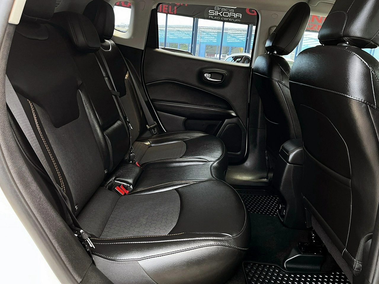 Jeep Compass - Zdjęcie 11