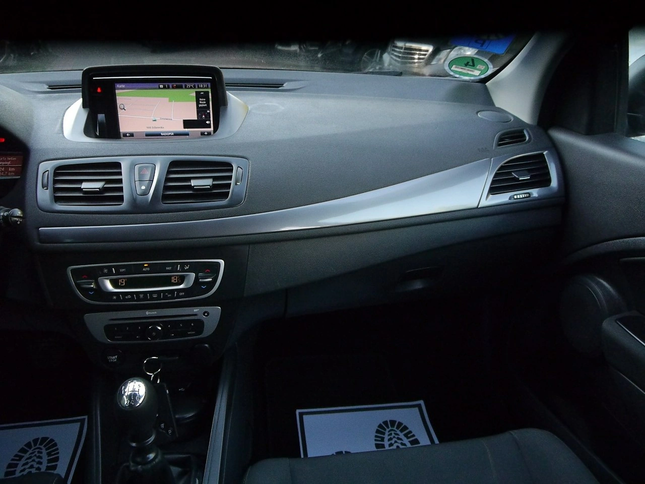Renault Megane - Zdjęcie 23