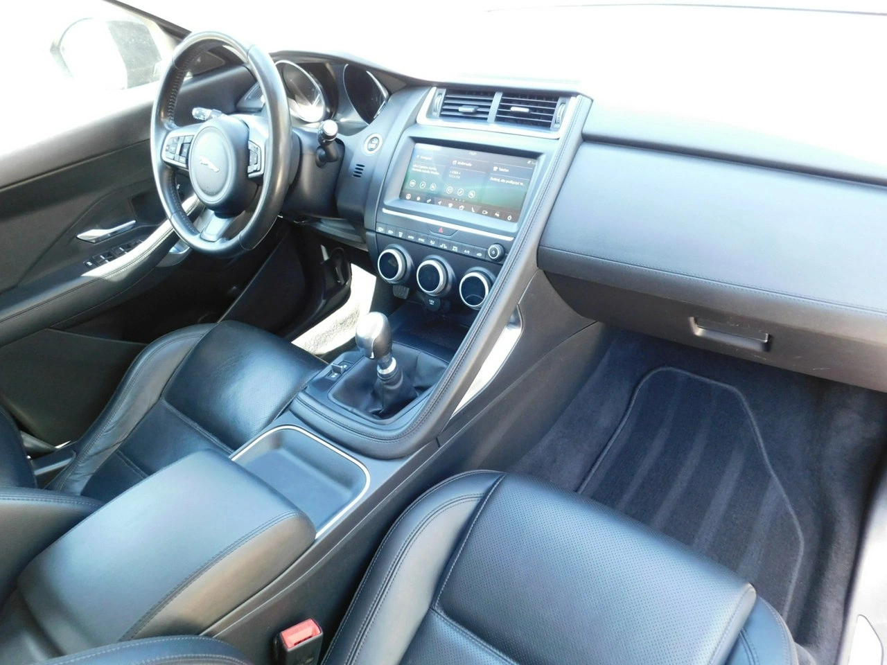 Jaguar E-Pace - Zdjęcie 5