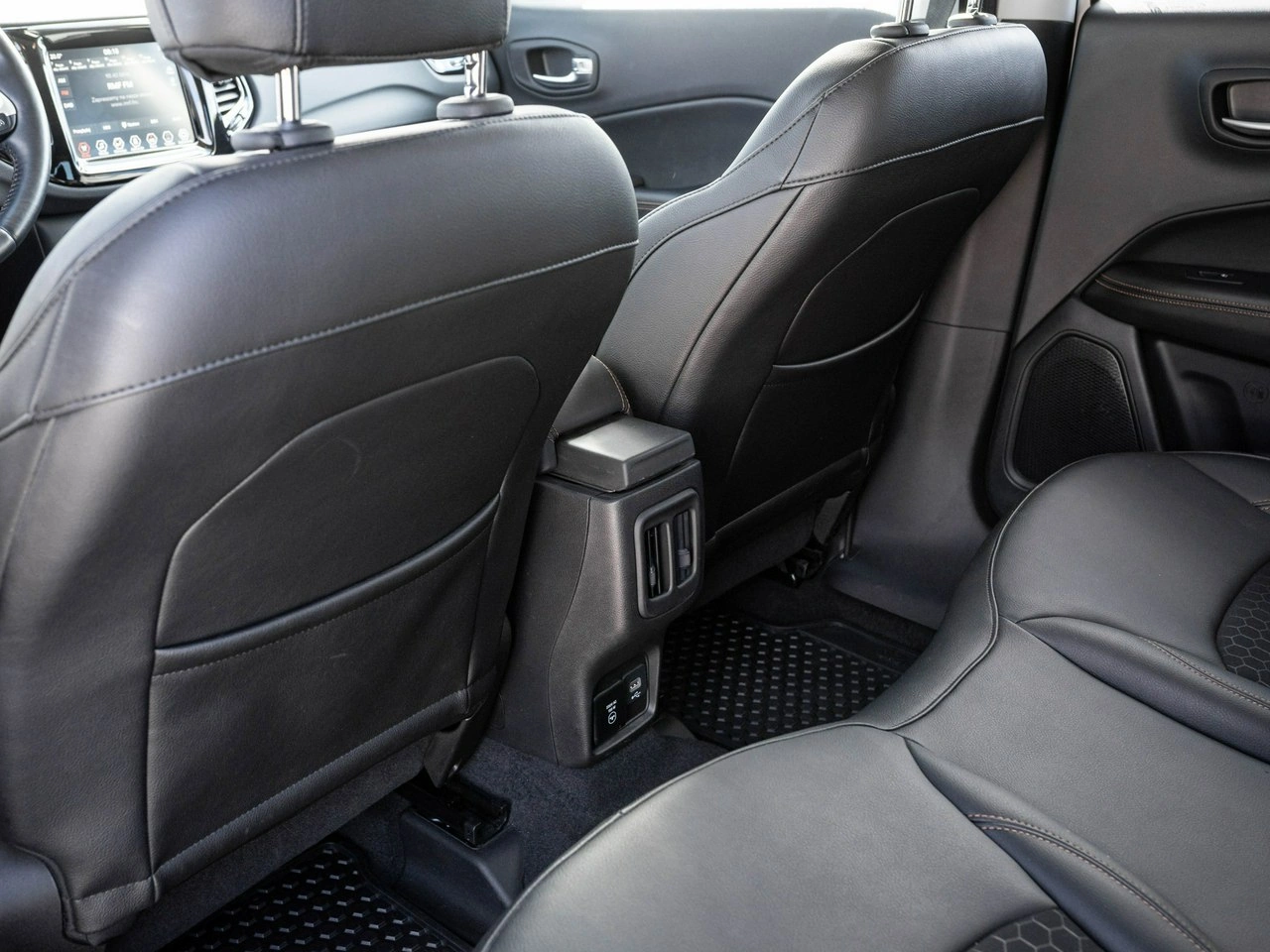 Jeep Compass - Zdjęcie 25
