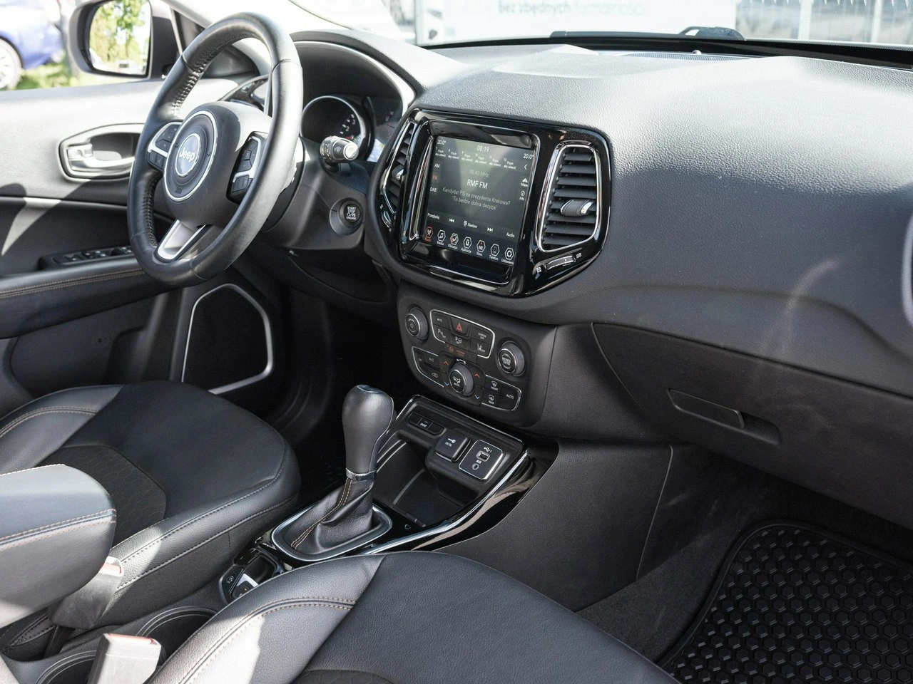 Jeep Compass - Zdjęcie 30