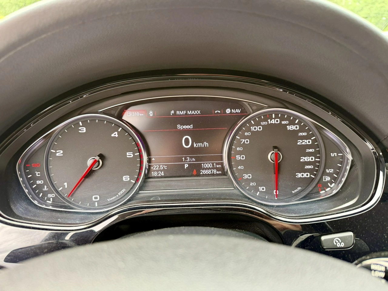 Audi A8 - Zdjęcie 22