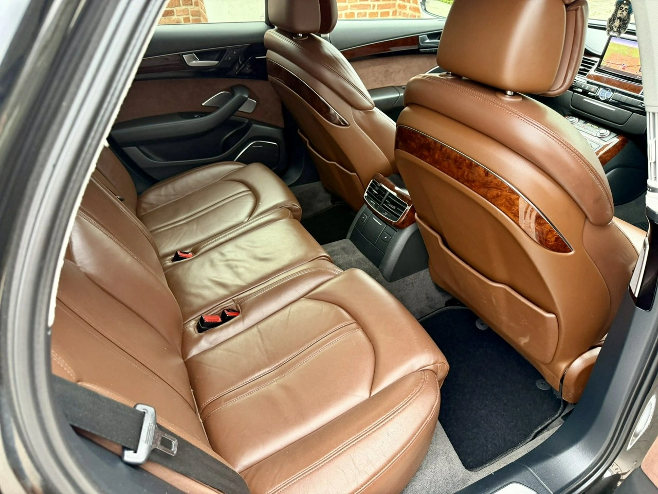 Audi A8 - Zdjęcie 7