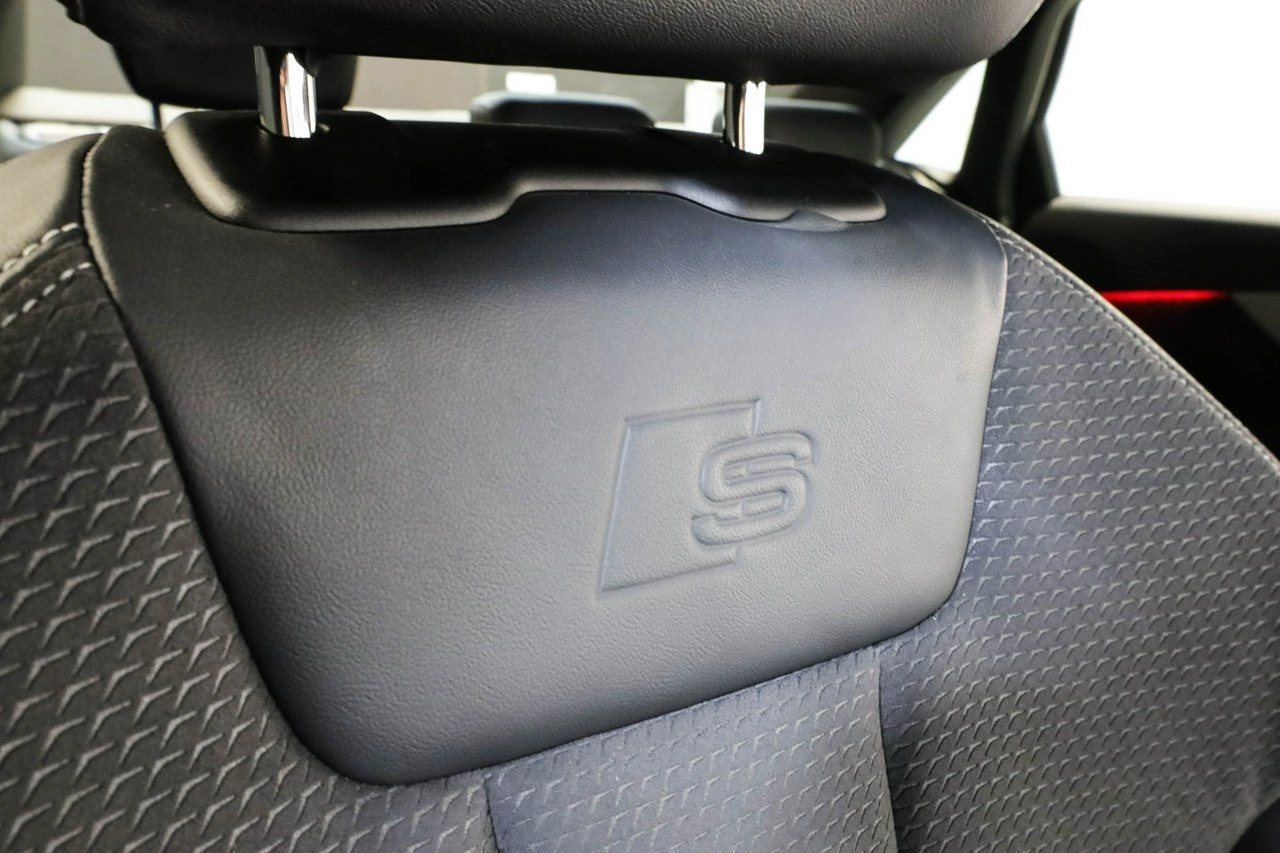 Audi A4 - Zdjęcie 14