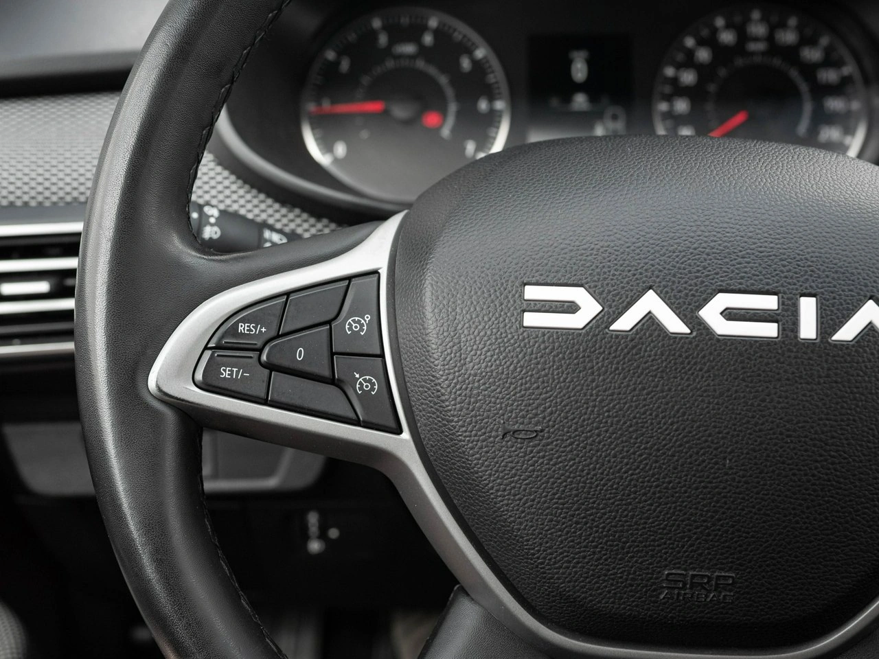Dacia Sandero - Zdjęcie 12