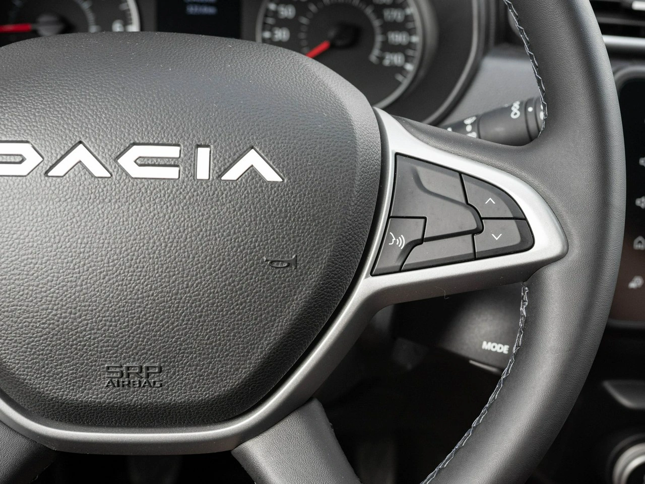 Dacia Duster - Zdjęcie 12