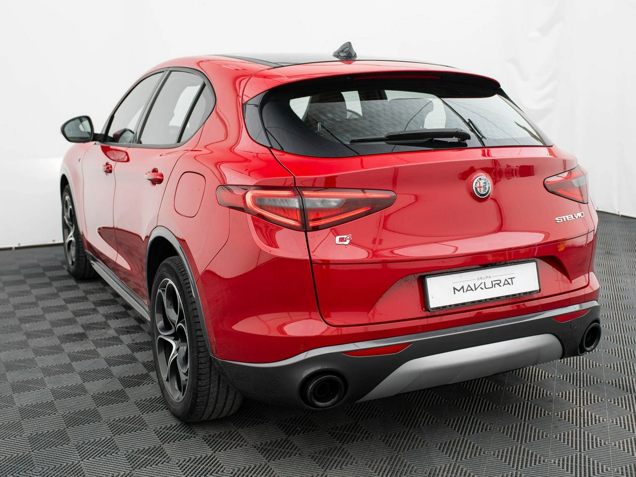 Alfa Romeo Stelvio - Zdjęcie 3