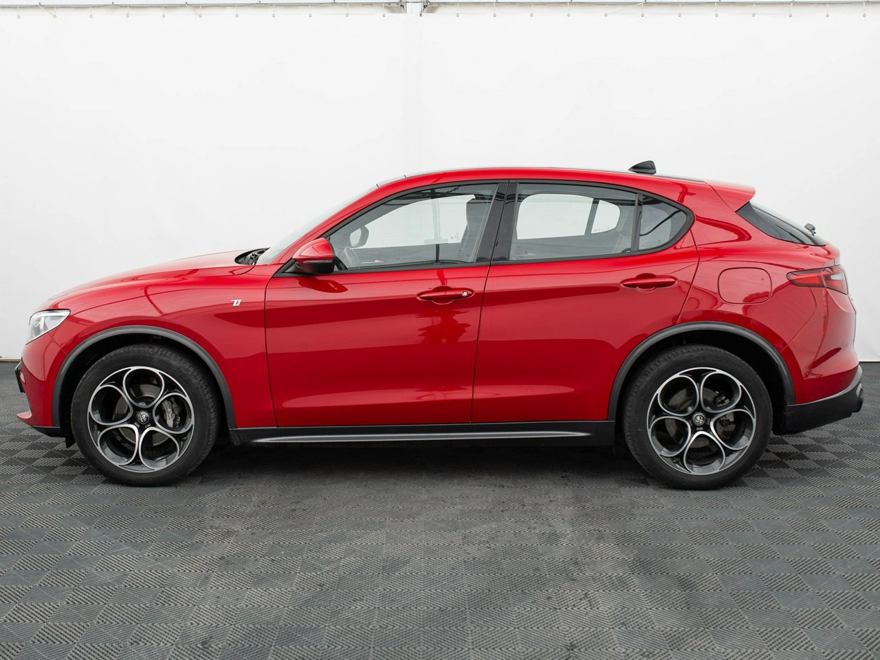 Alfa Romeo Stelvio - Zdjęcie 7