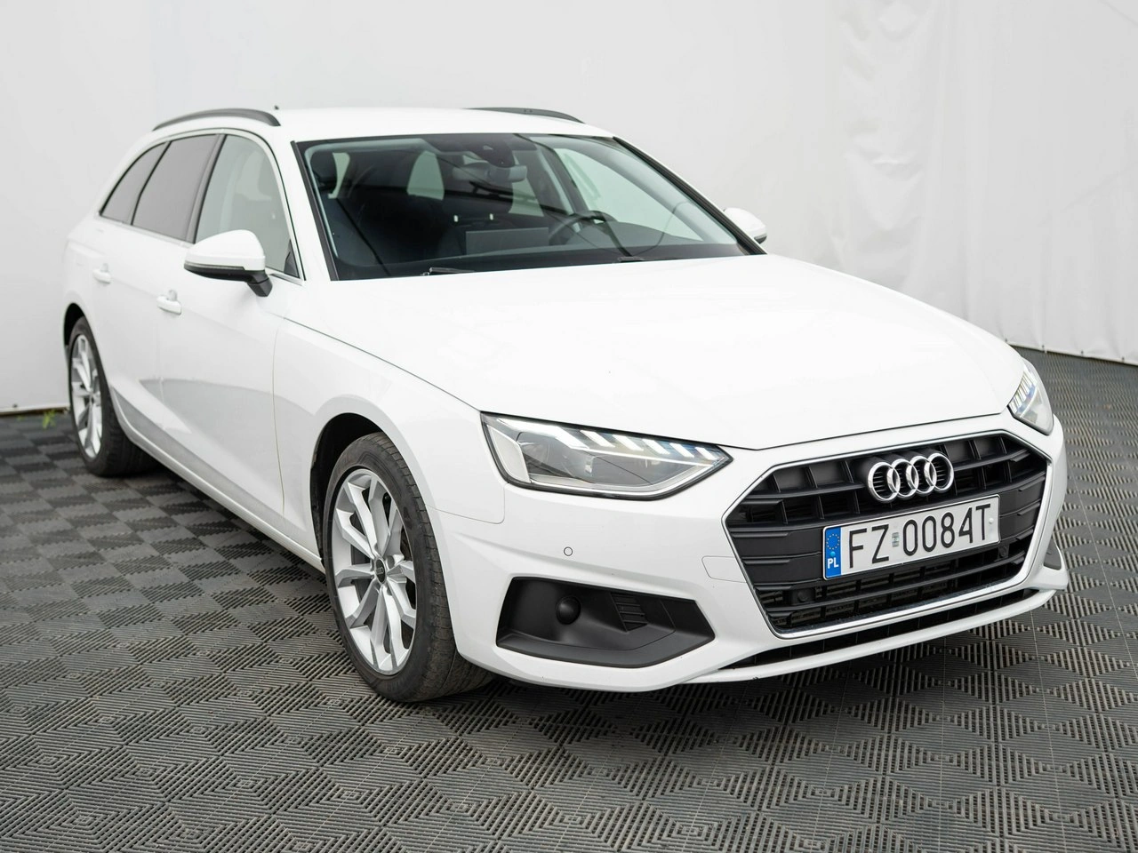 Audi A4 - Zdjęcie 2