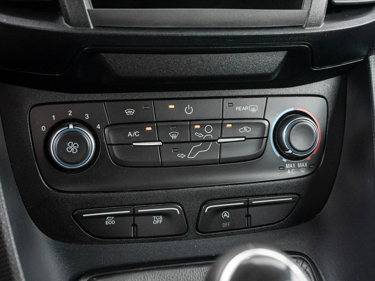 Ford Transit Connect - Zdjęcie 15