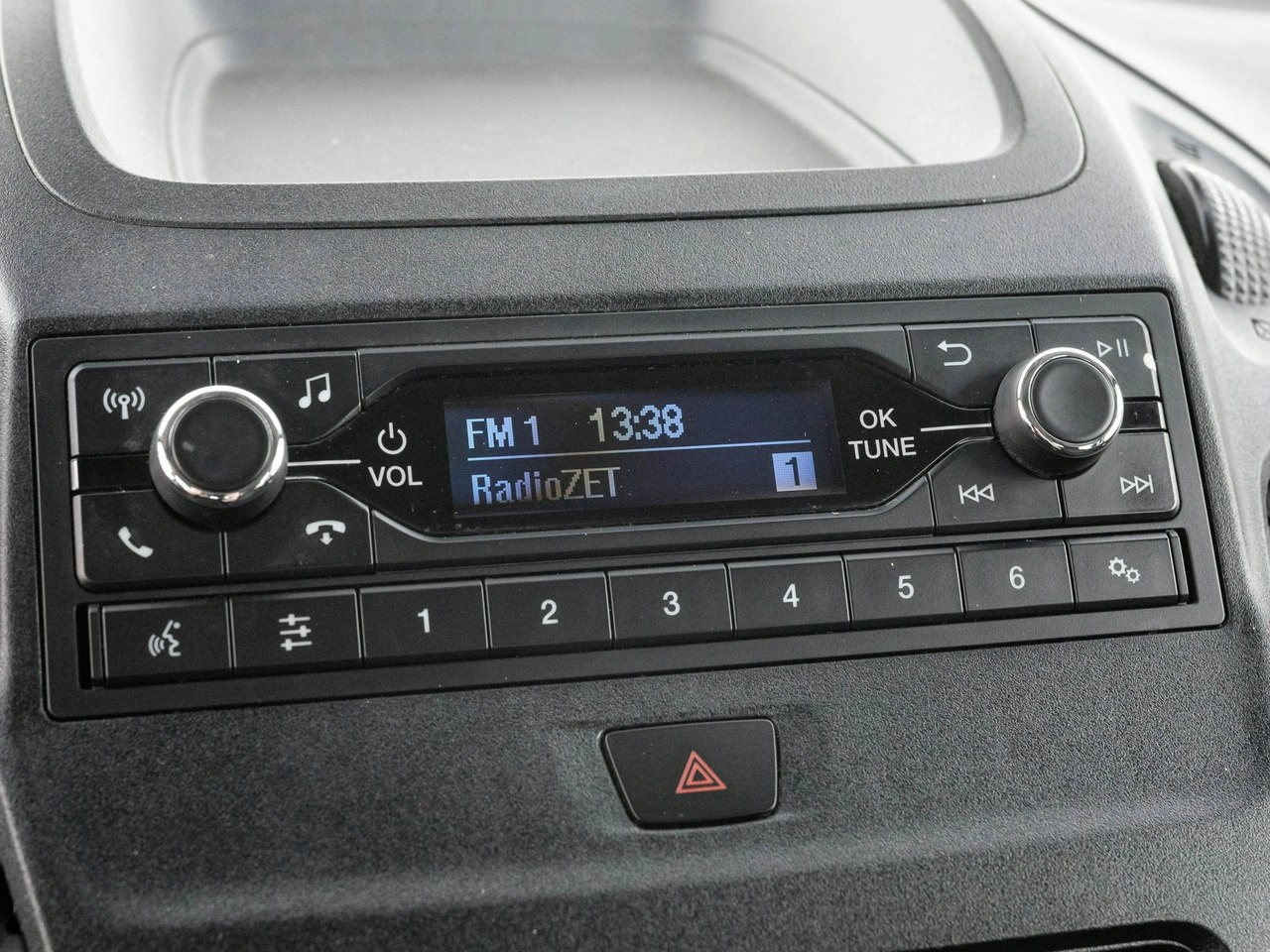 Ford Transit Connect - Zdjęcie 16