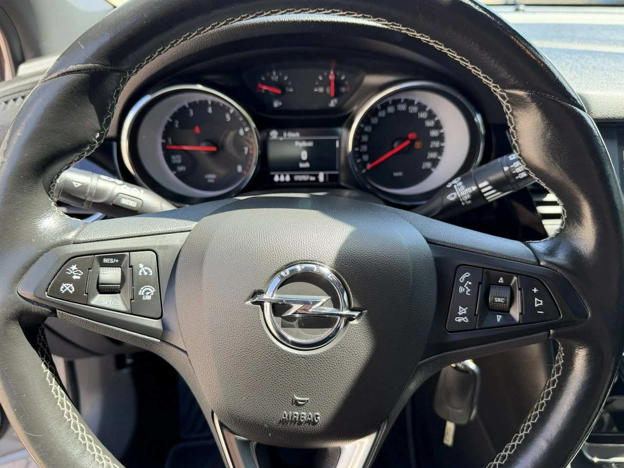 Opel Astra - Zdjęcie 11