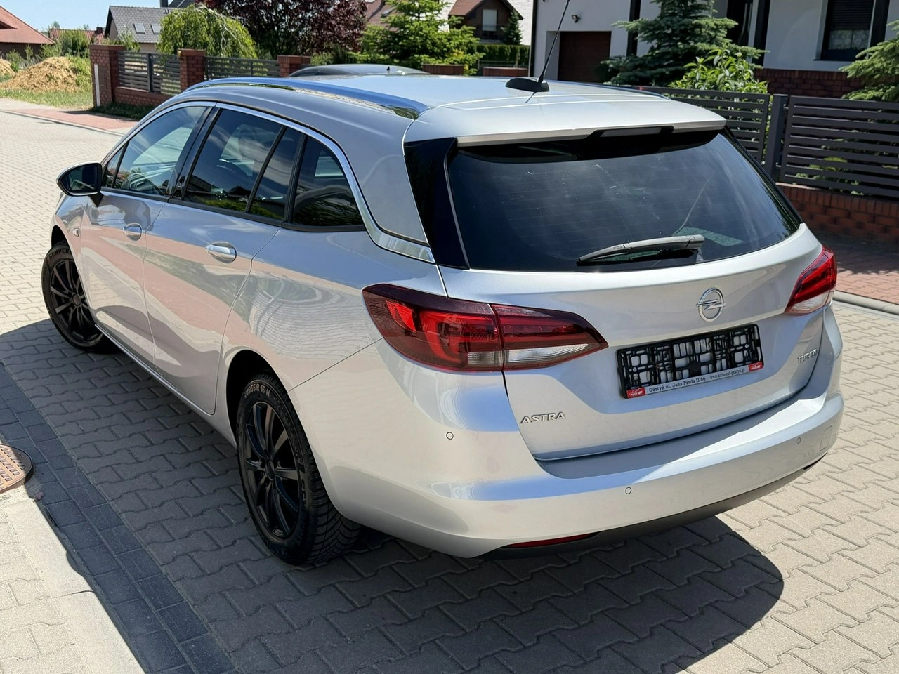 Opel Astra - Zdjęcie 3