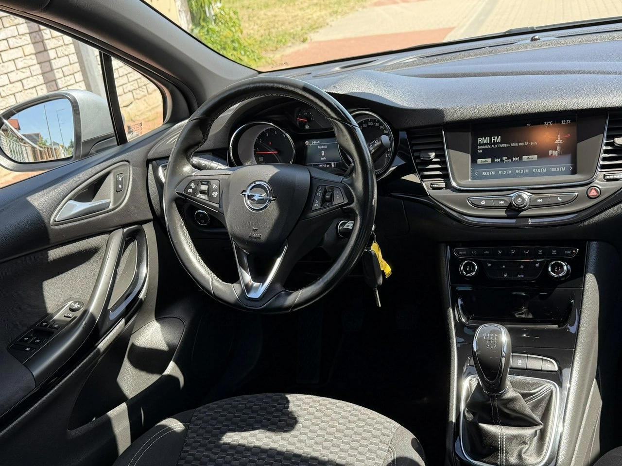 Opel Astra - Zdjęcie 8