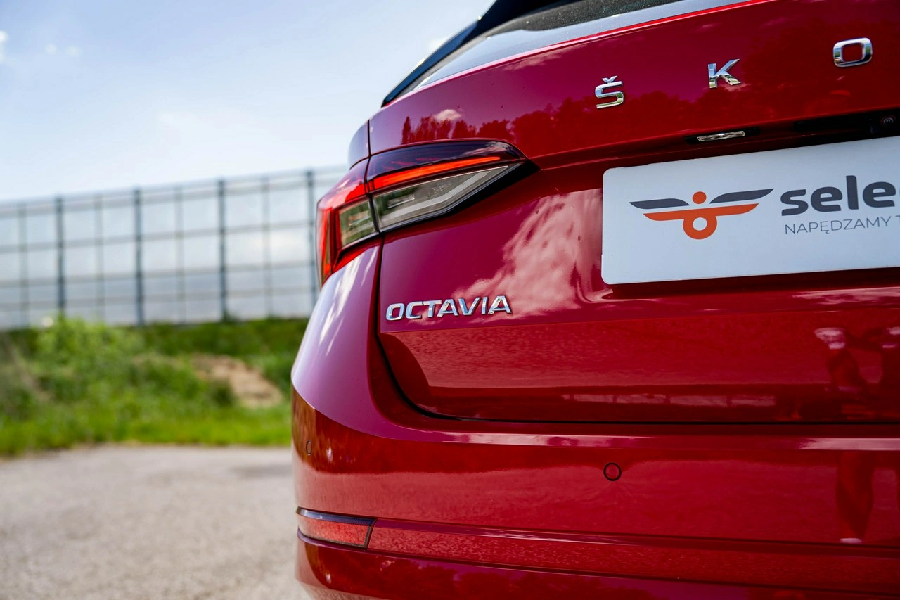 Skoda Octavia - Zdjęcie 12